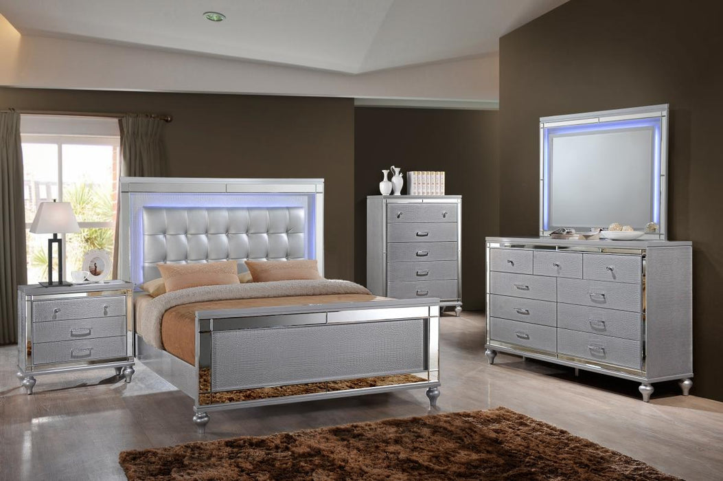 New Classic Furniture Valentino Youth Twin Bed in Silver